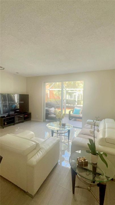 For Sale: $578,900 (3 beds, 2 baths, 1443 Square Feet)