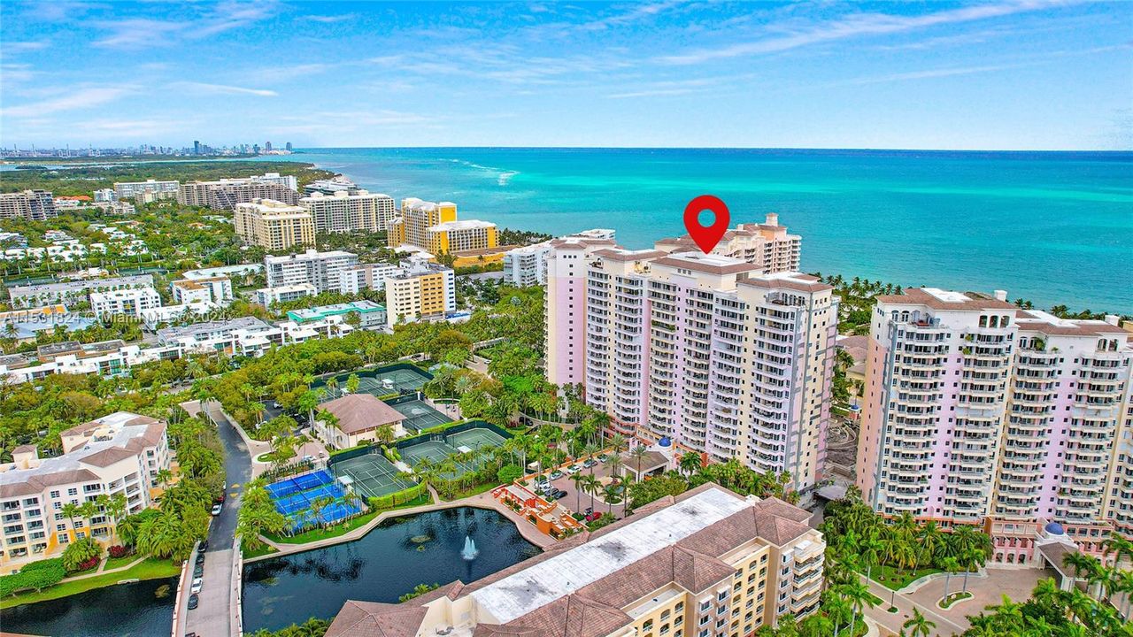 Недавно продано: $2,899,999 (3 спален, 4 ванн, 2500 Квадратных фут)