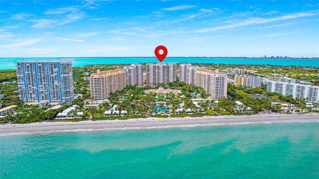 Недавно продано: $2,899,999 (3 спален, 4 ванн, 2500 Квадратных фут)