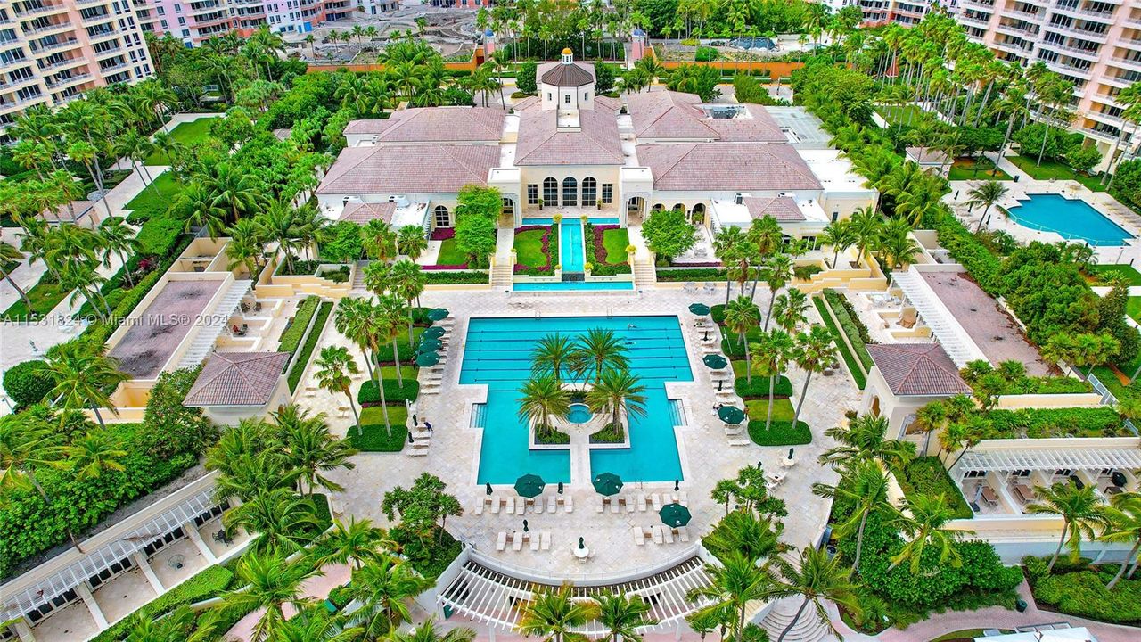 Недавно продано: $2,899,999 (3 спален, 4 ванн, 2500 Квадратных фут)