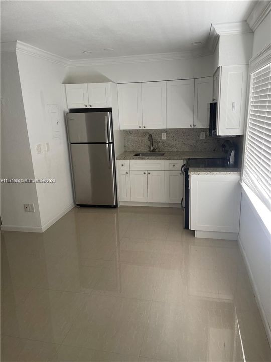 Recently Rented: $1,999 (1 beds, 1 baths, 613 Square Feet)