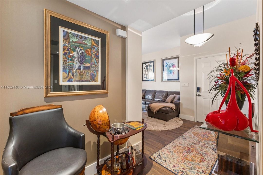 For Sale: $2,500,000 (1 beds, 1 baths, 710 Square Feet)