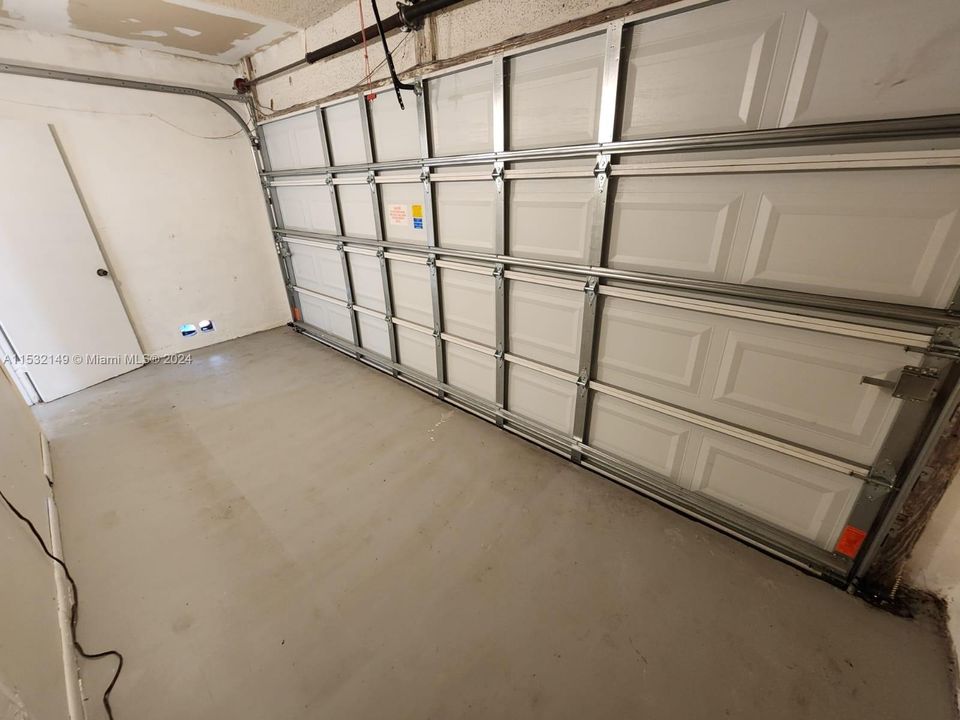 For Sale: $624,997 (5 beds, 2 baths, 1434 Square Feet)