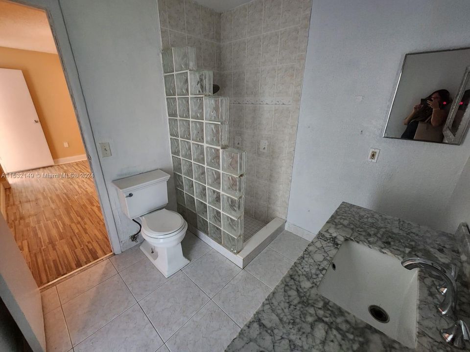 For Sale: $624,997 (5 beds, 2 baths, 1434 Square Feet)