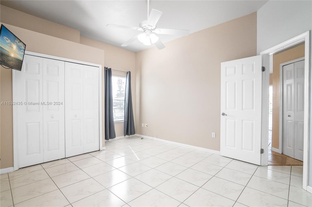 For Sale: $624,900 (3 beds, 2 baths, 1782 Square Feet)