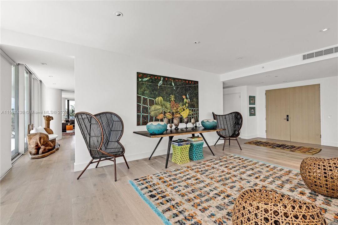 Active With Contract: $8,750,000 (4 beds, 5 baths, 3798 Square Feet)