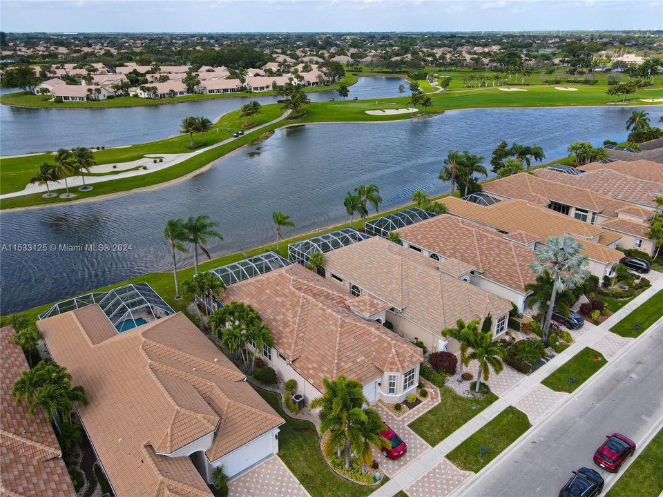 Recently Sold: $479,000 (2 beds, 3 baths, 2278 Square Feet)