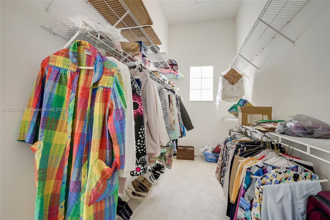 Large Master Bedroom Closet