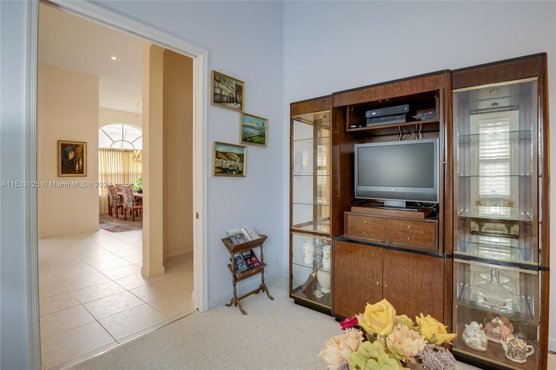 Recently Sold: $479,000 (2 beds, 3 baths, 2278 Square Feet)