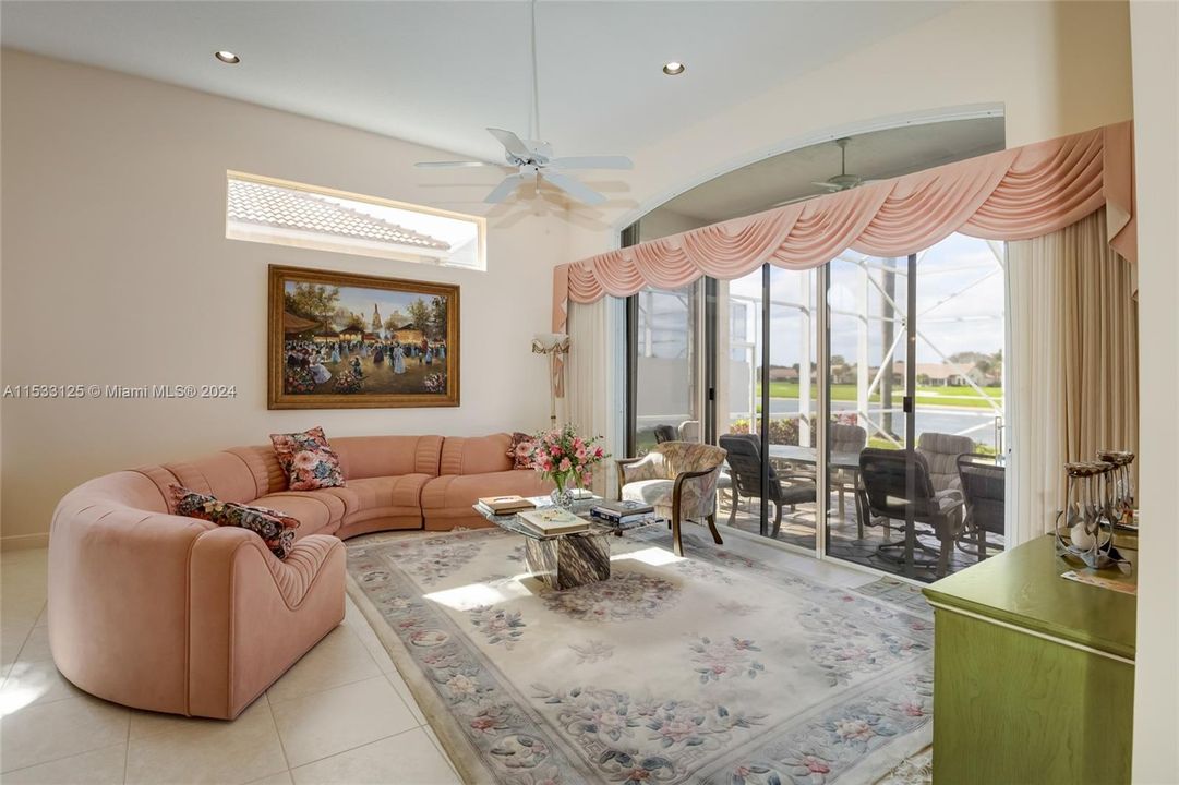 Recently Sold: $479,000 (2 beds, 3 baths, 2278 Square Feet)