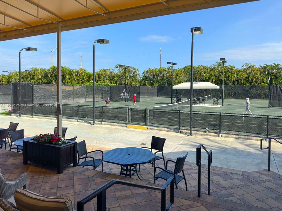 Recently Sold: $479,000 (2 beds, 3 baths, 2278 Square Feet)