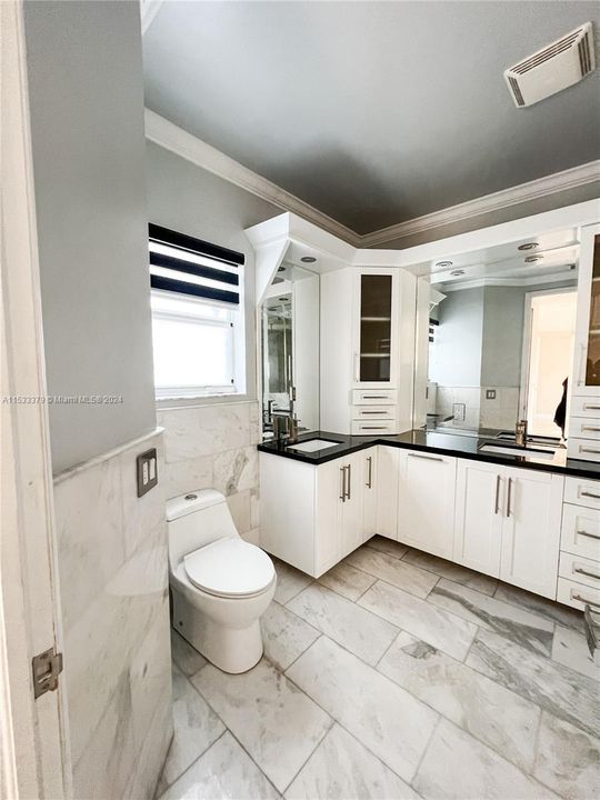 Recently Rented: $3,900 (4 beds, 2 baths, 1779 Square Feet)