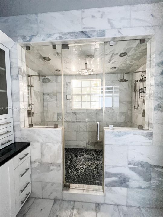 Recently Rented: $3,900 (4 beds, 2 baths, 1779 Square Feet)