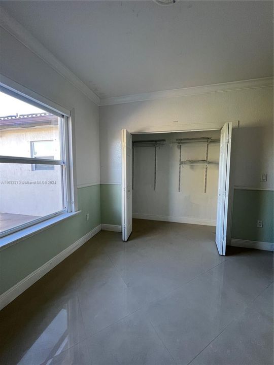 Recently Rented: $3,900 (4 beds, 2 baths, 1779 Square Feet)