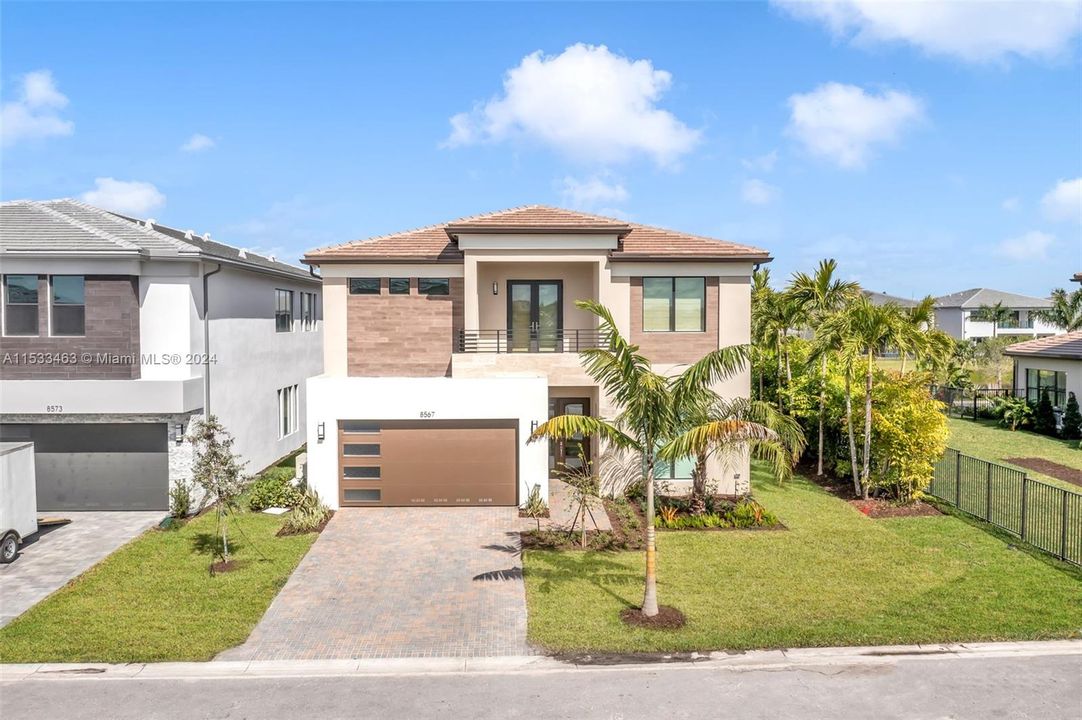 Recently Sold: $1,780,000 (5 beds, 4 baths, 3307 Square Feet)