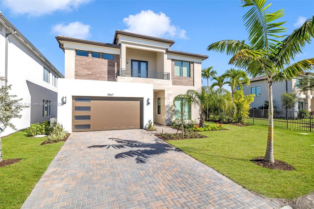 Recently Sold: $1,780,000 (5 beds, 4 baths, 3307 Square Feet)