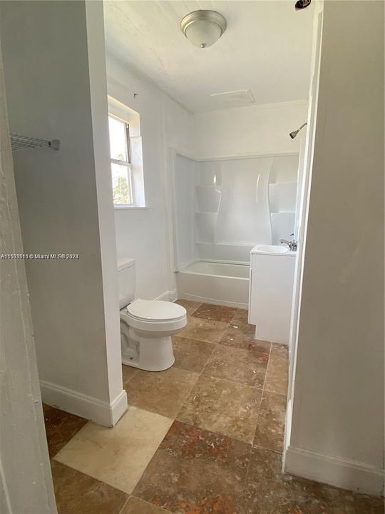Recently Rented: $1,100 (2 beds, 1 baths, 0 Square Feet)