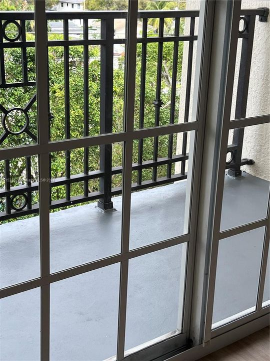 Recientemente alquilado: $2,500 (2 camas, 2 baños, 1027 Pies cuadrados)