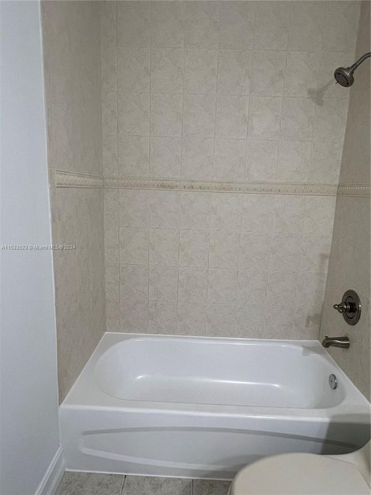 Recientemente alquilado: $2,500 (2 camas, 2 baños, 1027 Pies cuadrados)