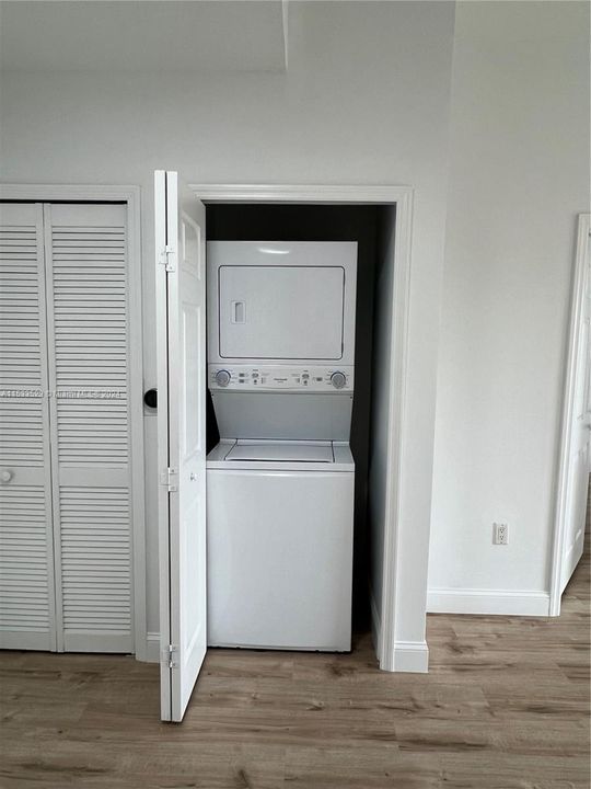 Recientemente alquilado: $2,500 (2 camas, 2 baños, 1027 Pies cuadrados)