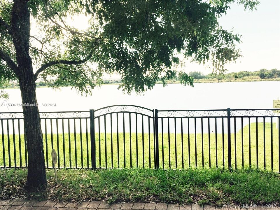 Recently Rented: $3,100 (4 beds, 2 baths, 1720 Square Feet)