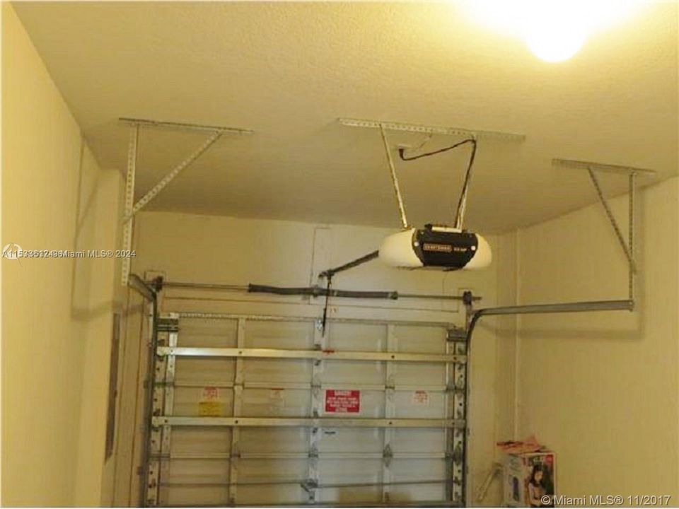 Recently Rented: $3,100 (4 beds, 2 baths, 1720 Square Feet)