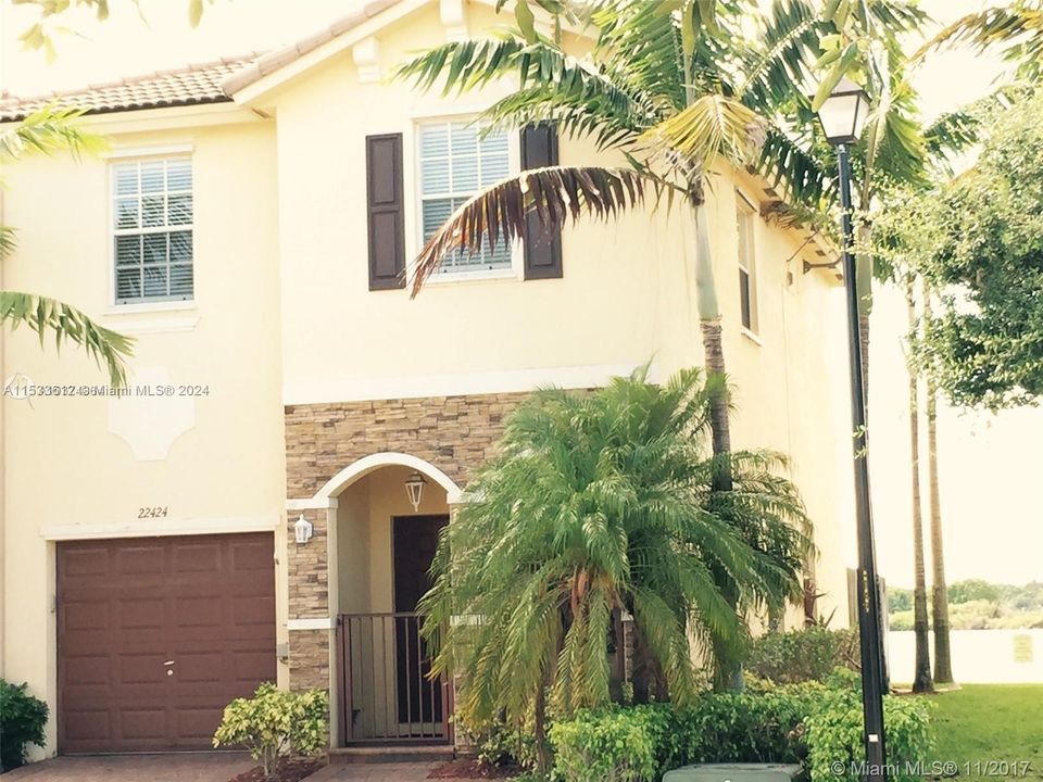 Recently Rented: $3,100 (4 beds, 2 baths, 1720 Square Feet)