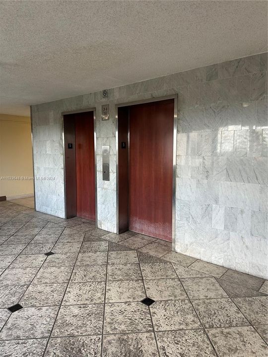 Activo con contrato: $220,000 (1 camas, 1 baños, 870 Pies cuadrados)