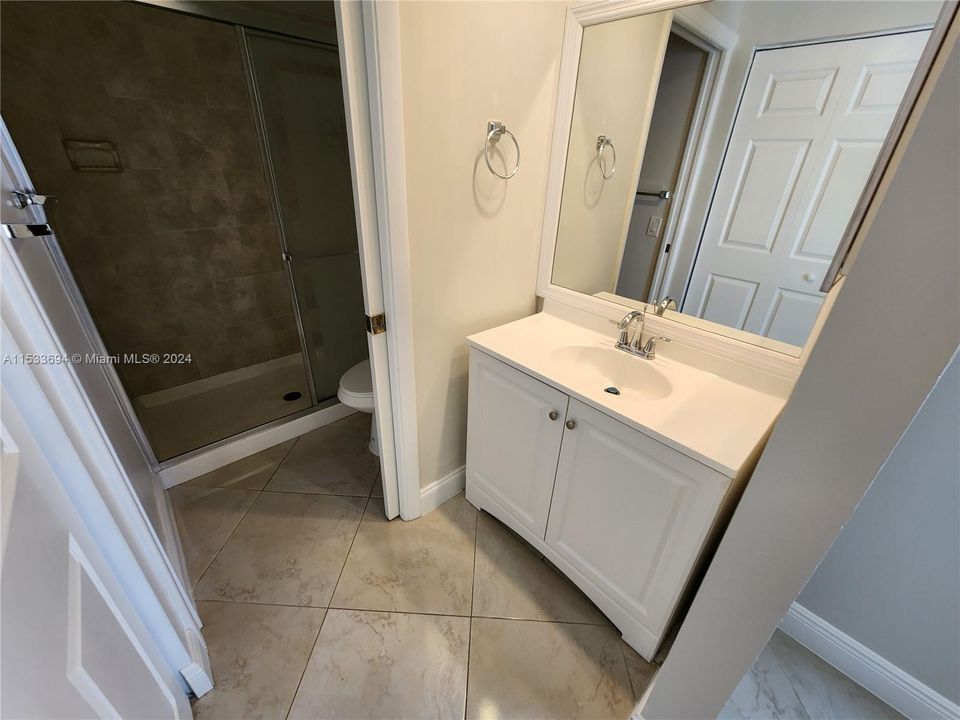 Recently Rented: $2,900 (3 beds, 2 baths, 1134 Square Feet)