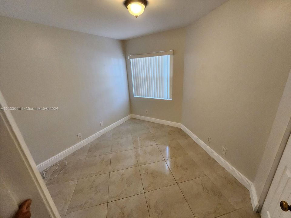 Recently Rented: $2,900 (3 beds, 2 baths, 1134 Square Feet)