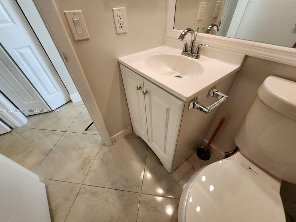 Recently Rented: $2,900 (3 beds, 2 baths, 1134 Square Feet)