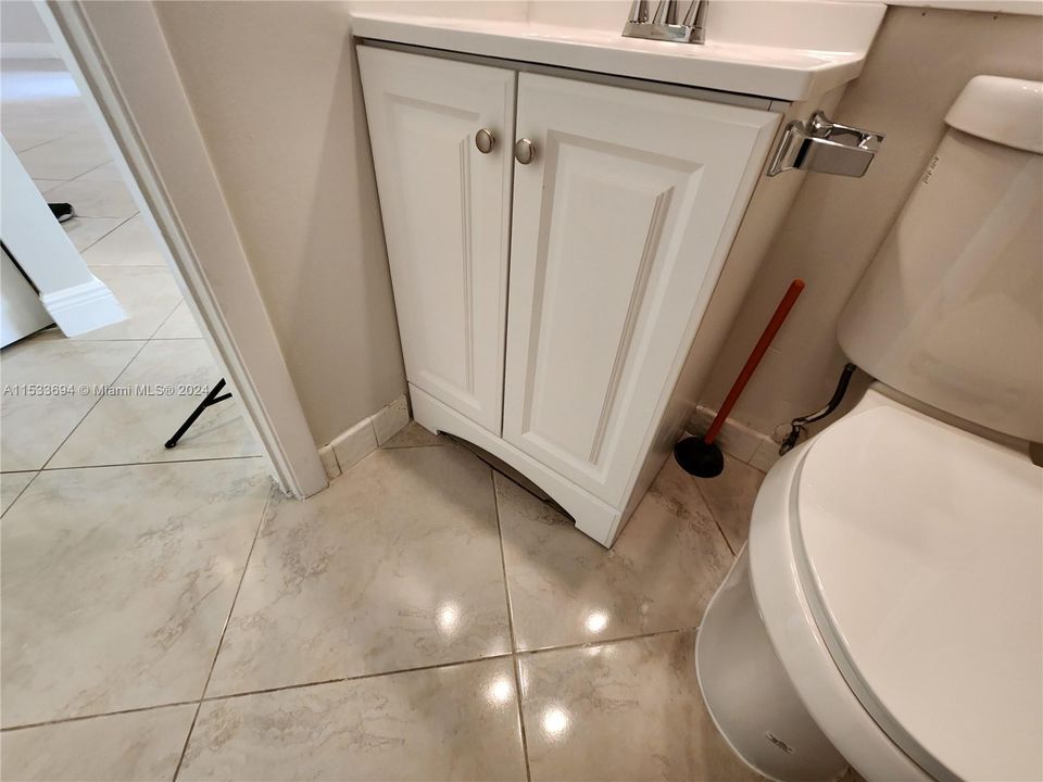 Recently Rented: $2,900 (3 beds, 2 baths, 1134 Square Feet)