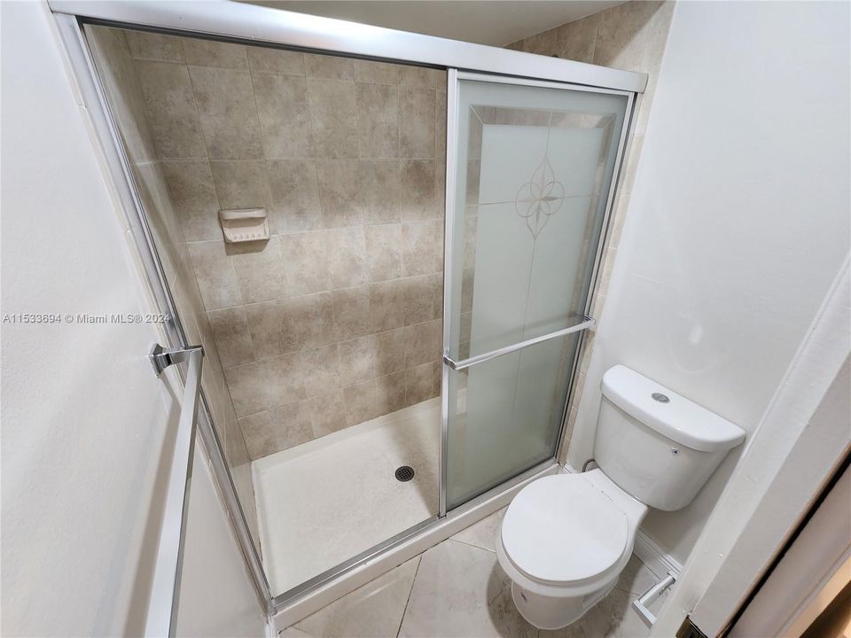 Recently Rented: $2,900 (3 beds, 2 baths, 1134 Square Feet)