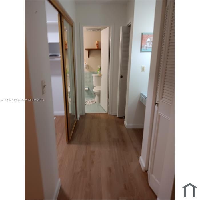 Active With Contract: $85,000 (1 beds, 1 baths, 928 Square Feet)