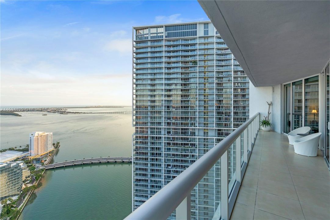 Vendido Recientemente: $1,249,000 (2 camas, 2 baños, 1313 Pies cuadrados)