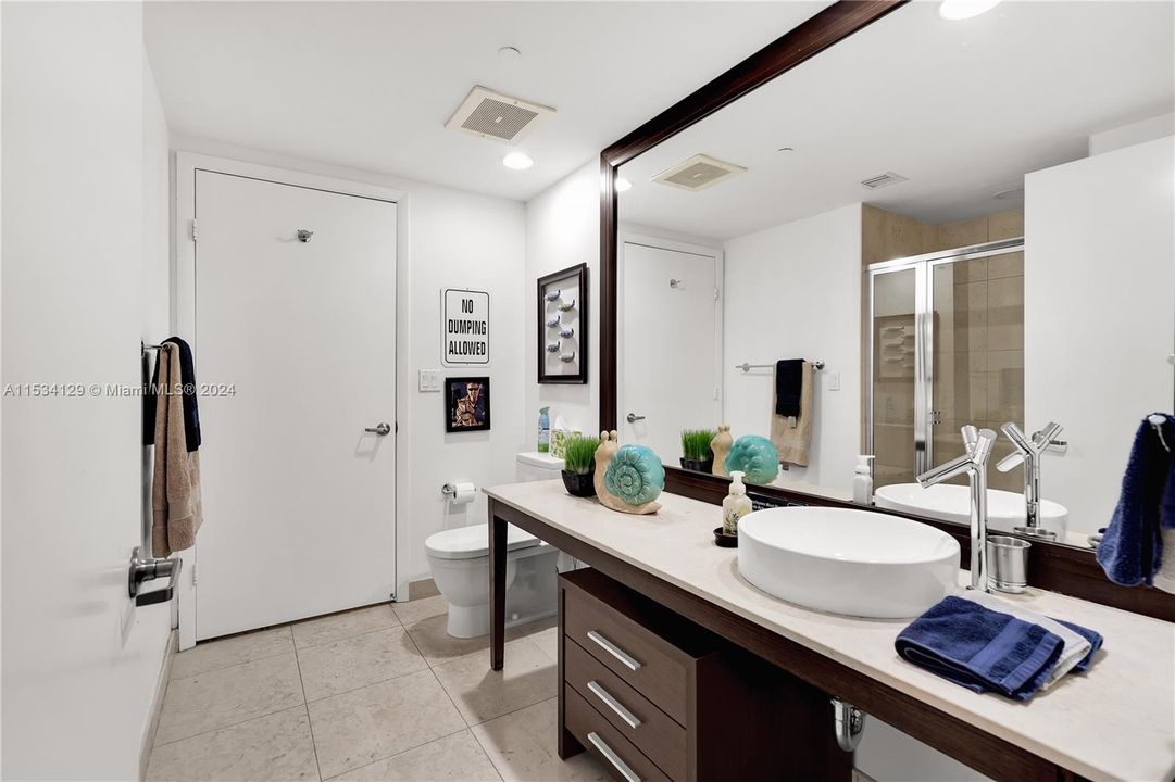 Vendido Recientemente: $1,249,000 (2 camas, 2 baños, 1313 Pies cuadrados)