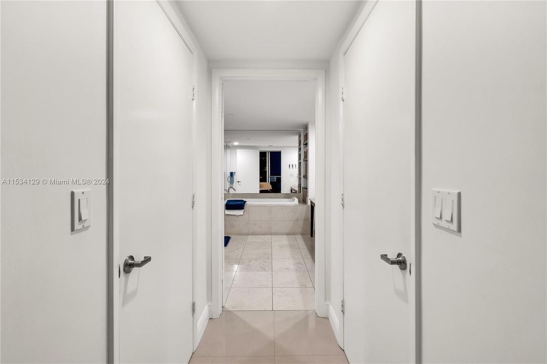 Vendido Recientemente: $1,249,000 (2 camas, 2 baños, 1313 Pies cuadrados)