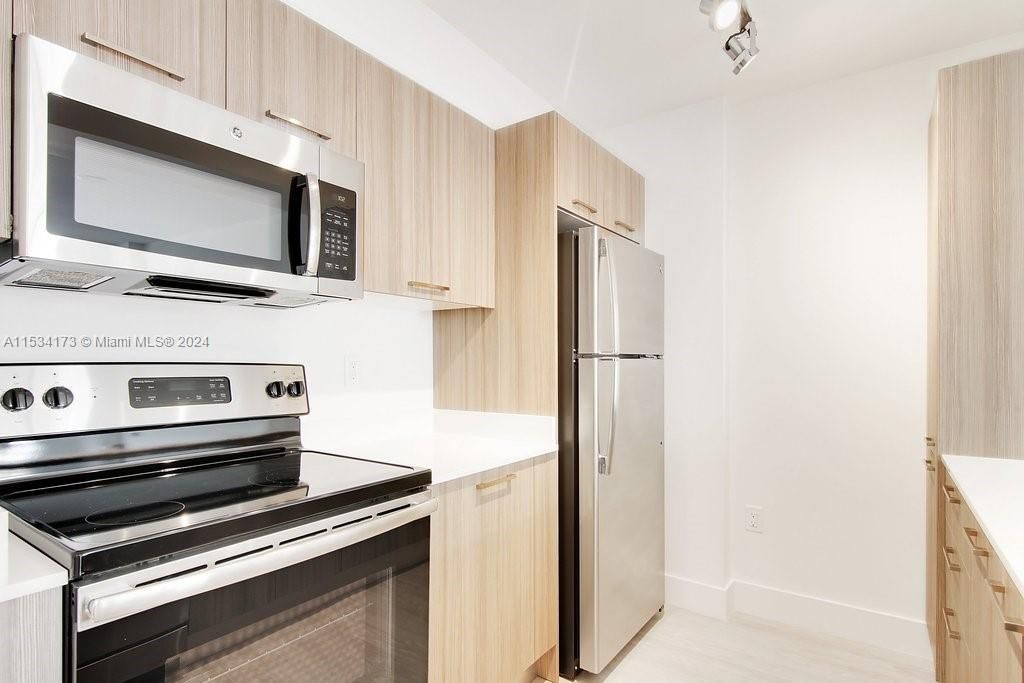 Recently Rented: $2,926 (1 beds, 1 baths, 797 Square Feet)