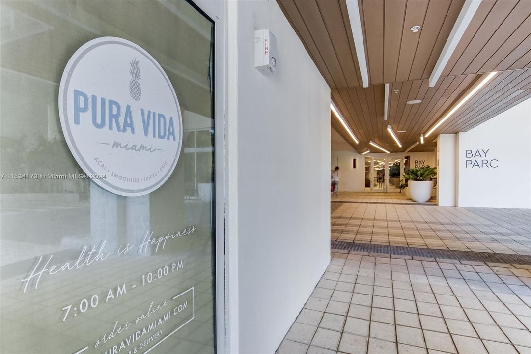 Recently Rented: $2,926 (1 beds, 1 baths, 797 Square Feet)