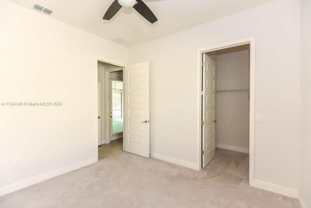 Recently Sold: $605,000 (5 beds, 4 baths, 3209 Square Feet)