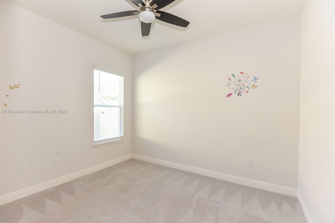 Recently Sold: $605,000 (5 beds, 4 baths, 3209 Square Feet)