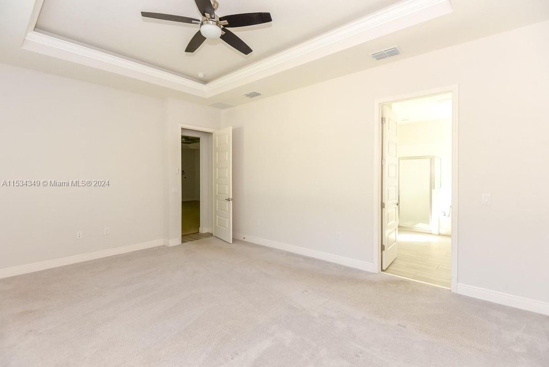 Recently Sold: $605,000 (5 beds, 4 baths, 3209 Square Feet)
