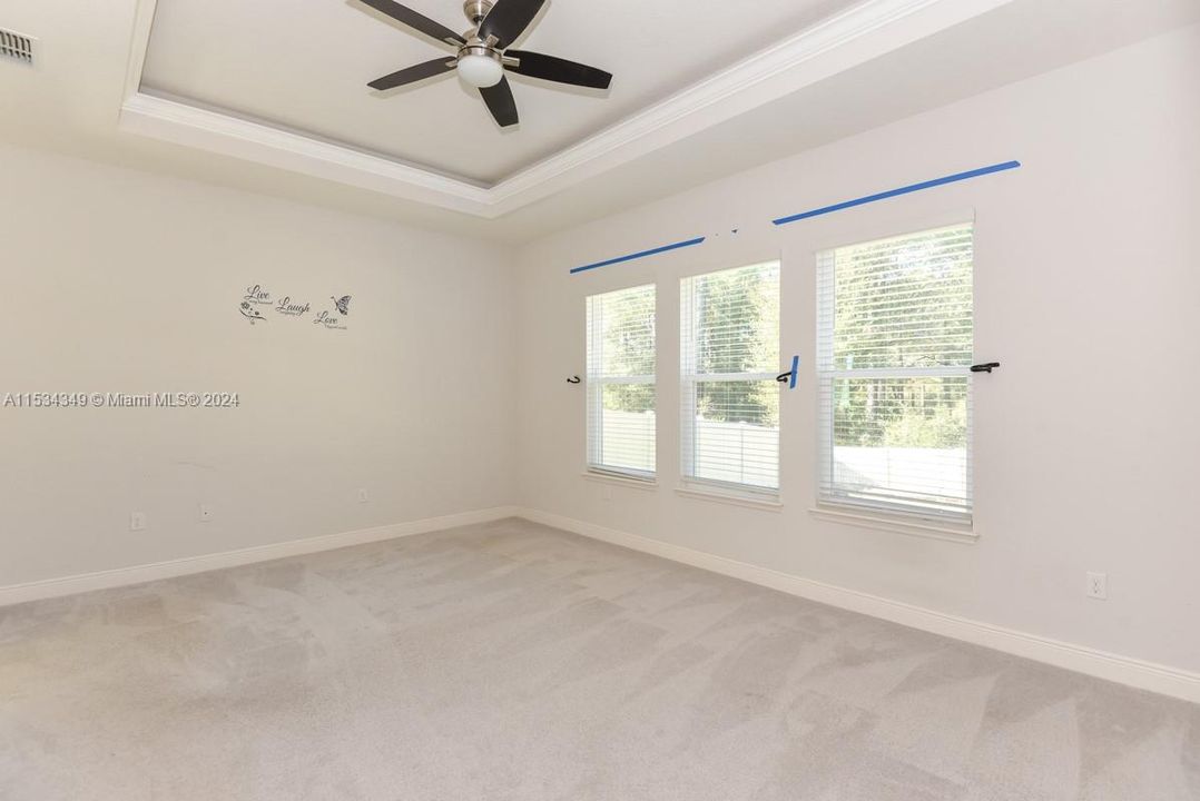 Recently Sold: $605,000 (5 beds, 4 baths, 3209 Square Feet)