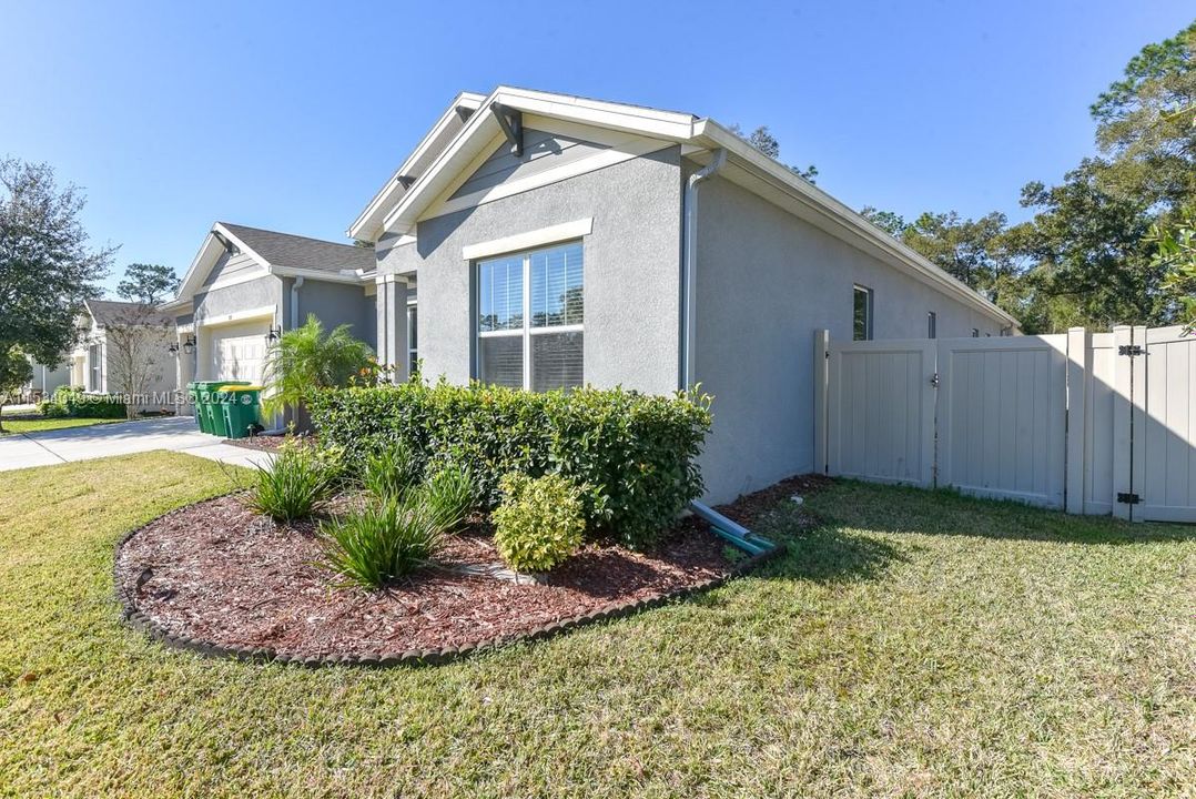 Recently Sold: $605,000 (5 beds, 4 baths, 3209 Square Feet)