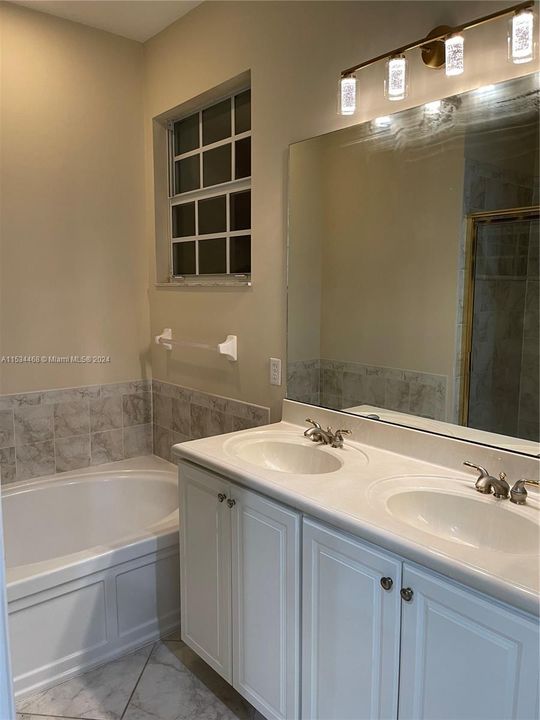 Recently Rented: $4,200 (4 beds, 3 baths, 1972 Square Feet)