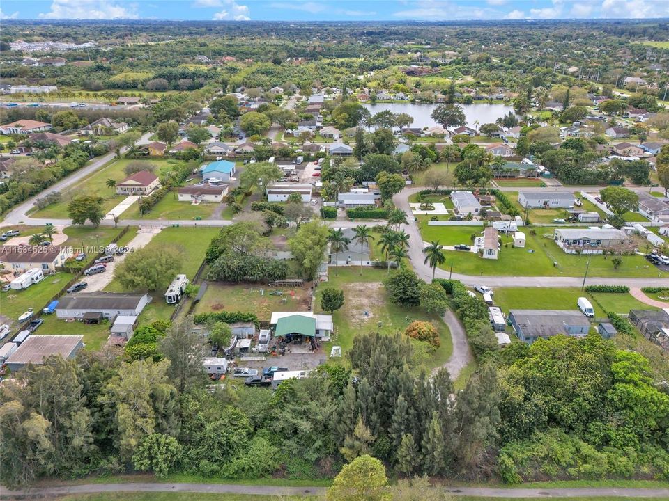 最近售出: $849,000 (4 贝兹, 3 浴室, 4766 平方英尺)