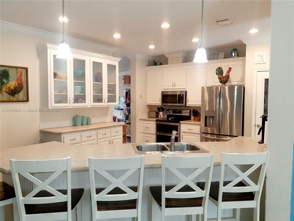 最近售出: $849,000 (4 贝兹, 3 浴室, 4766 平方英尺)