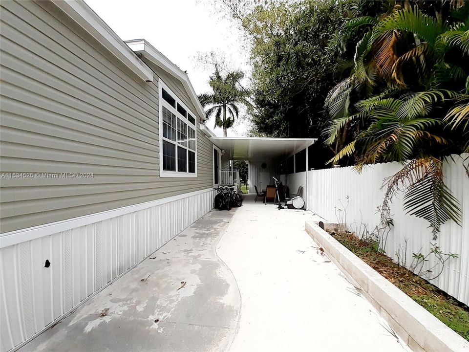 最近售出: $849,000 (4 贝兹, 3 浴室, 4766 平方英尺)