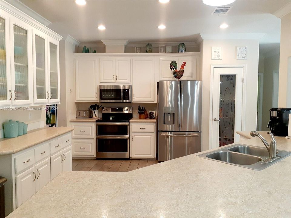 最近售出: $849,000 (4 贝兹, 3 浴室, 4766 平方英尺)