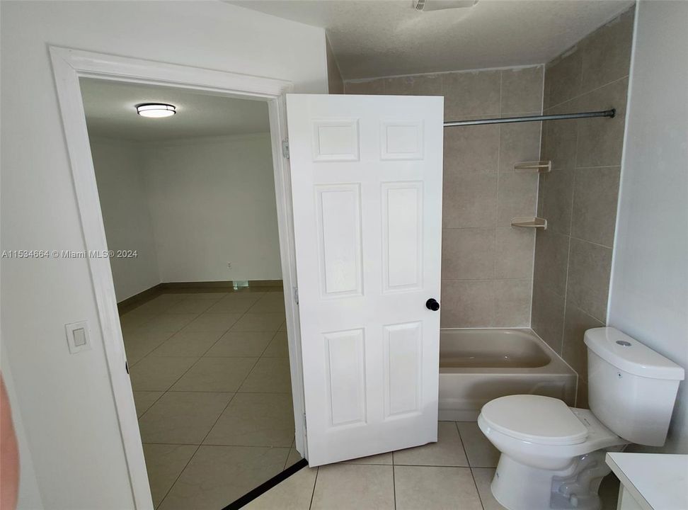 最近租的: $2,200 (3 贝兹, 2 浴室, 1747 平方英尺)